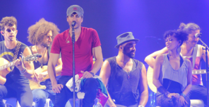 4. ENRIQUE IGLESIAS. SEX AND LOVE TOUR