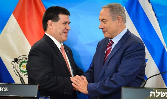 El presidente de Paraguay Horacio Cartes con Netanyahu